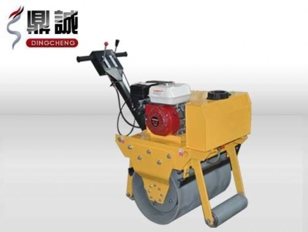 點(diǎn)擊查看詳細(xì)信息<br>標(biāo)題：輕型手扶式單鋼輪壓路機(jī) 閱讀次數(shù)：12313
