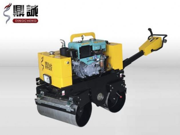 點(diǎn)擊查看詳細(xì)信息<br>標(biāo)題：DC-840-I全液壓手扶雙鋼輪壓路機(jī) 閱讀次數(shù)：14061