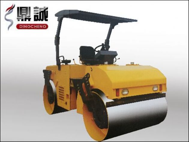點(diǎn)擊查看詳細(xì)信息<br>標(biāo)題：6噸雙鋼輪振動(dòng)壓路機(jī) 閱讀次數(shù)：12723